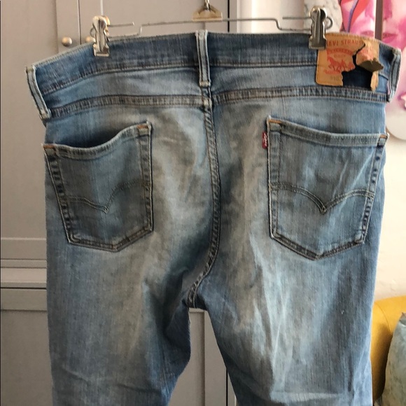 Very well worn Levi’s 510 skinny jeans. 34x30 - Picture 9 of 13